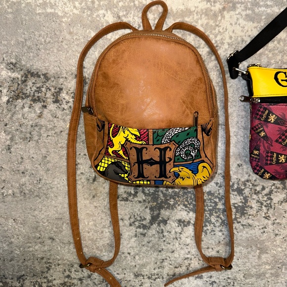 Harry Potter | Hogwarts Exclusive Bags x 3 - Picture 4 of 8